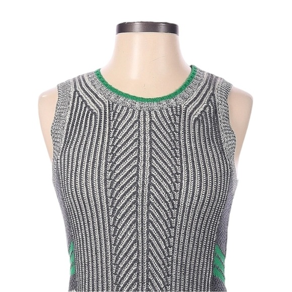 Cabi Ribbed Chunky Knit Sleeveless Pullover Sweater Size M Neutral Gray - Picture 3 of 8